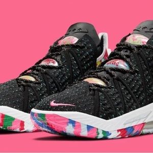 Lebron 18 Multicolored as new